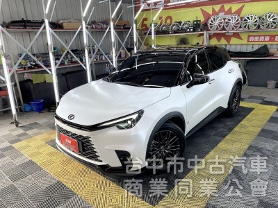 新達汽車 2024年 LEXUS LBX 電尾門 CarPlay 可全貸