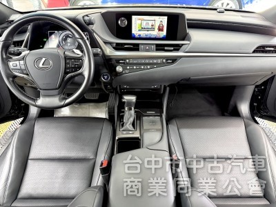 新達汽車 2020年 Lexus ES 300h 天窗 10安 導航 可全貸