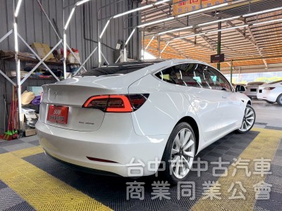 新達汽車 2020年 TESLA Model 3 LR 後座影音螢幕 可全貸