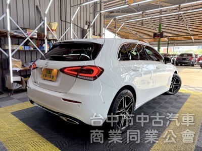 鑫達車業 2019年 BENZ A200 CARPLAY 雙數位儀表 可全貸