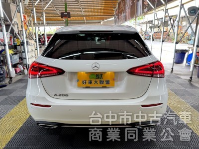 鑫達車業 2019年 BENZ A200 CARPLAY 雙數位儀表 可全貸