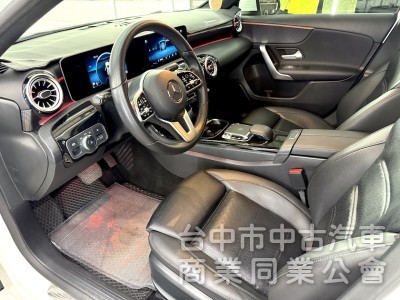 鑫達車業 2019年 BENZ A200 CARPLAY 雙數位儀表 可全貸