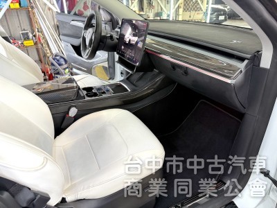 2022年 TESLA Model Y P版 EAP 可全貸