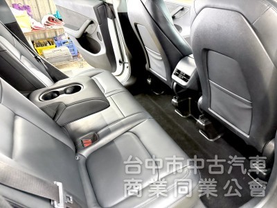 2022年 TESLA Model Y P版 EAP 可全貸