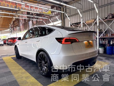 2022年 TESLA Model Y P版 EAP 可全貸