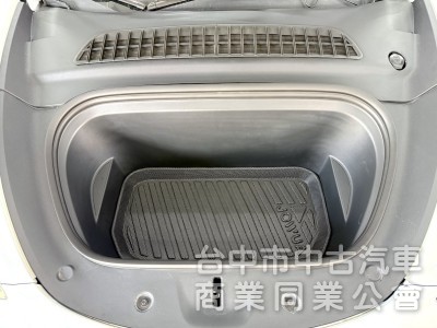 2022年 TESLA Model Y P版 EAP 可全貸