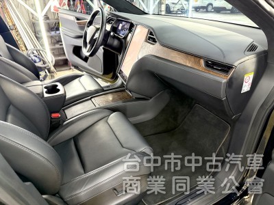 2019年 TESLA Model X 75D EAP 7座 可全貸