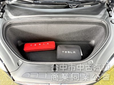 2019年 TESLA Model X 75D EAP 7座 可全貸