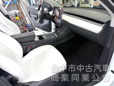 2024年 TESLA Model Y RWD 可全貸