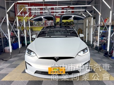 2023年 TESLA Model X LR 七座 白內裝 可全貸
