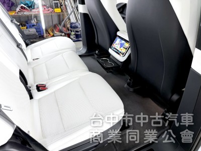 2023年 TESLA Model X LR 七座 白內裝 可全貸