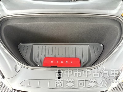 2023年 TESLA Model X LR 七座 白內裝 可全貸