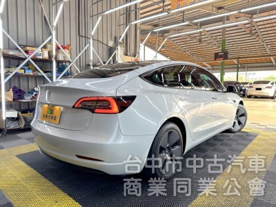 2022年 TESLA Model 3 LFP 可全貸