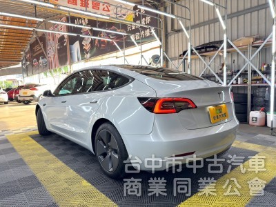 2022年 TESLA Model 3 LFP 可全貸