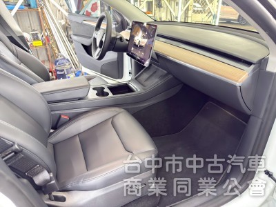 2022年 TESLA Model Y LR 可全貸