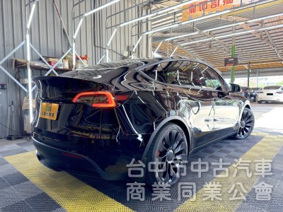 2023年 TESLA Model Y P版 FSD 可全貸