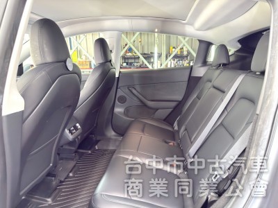 2023年 TESLA Model Y LR 稀有閃電銀 可全貸