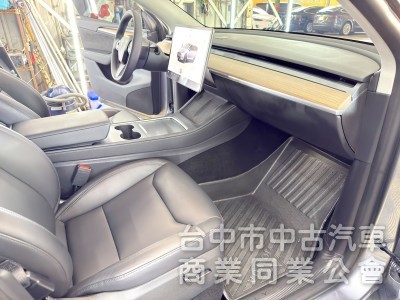 2023年 TESLA Model Y LR 稀有閃電銀 可全貸