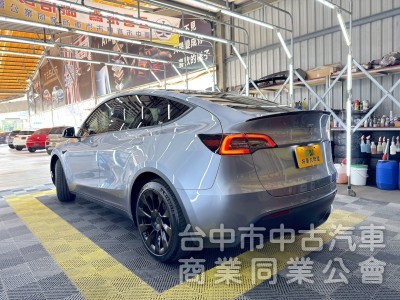 2023年 TESLA Model Y LR 稀有閃電銀 可全貸