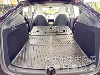 2023年 TESLA Model Y P版 EAP 白內裝 可全貸