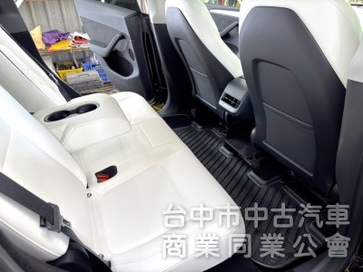 2023年 TESLA Model Y P版 EAP 白內裝 可全貸