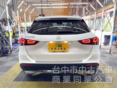 鑫達車業 2021年 BENZ GLA200 23P 可全貸