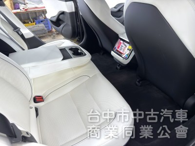 2023年 TESLA Model S Plaid 可全貸