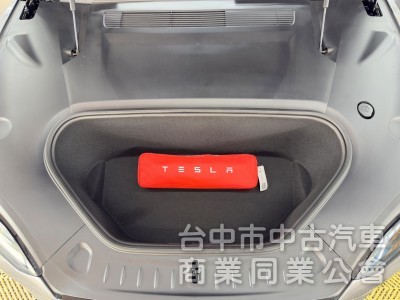 2023年 TESLA Model S Plaid 可全貸