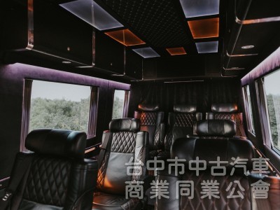 2014年 福斯 CRAFTER 35 KOMBI 高頂 長軸 可全貸