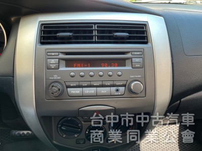 2018 NISSAN LIVINA