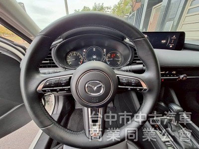 2024 MAZDA 3 四門 BOSE音響