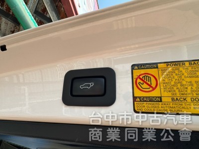 2014 Previa 2.4 豪華版 跑十三萬