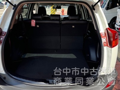 2015 Rav4 2.0 頂級 免鑰匙