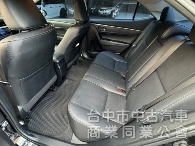 2015 Altis 1.8 頂級 跑十三萬