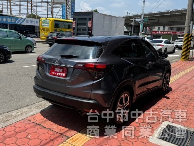 2019 HRV 1.8S 跑七萬