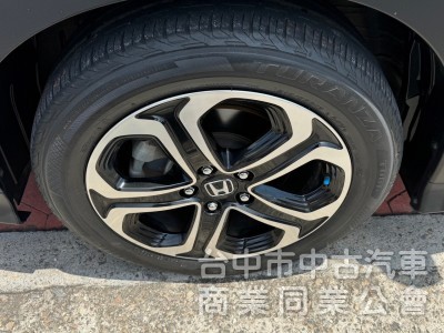 2019 HRV 1.8S 跑七萬