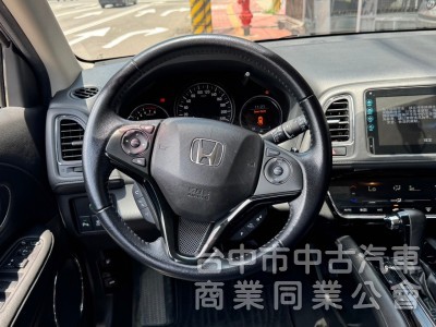 2019 HRV 1.8S 跑七萬