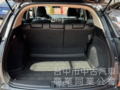 2019 HRV 1.8S 跑七萬