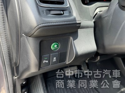 2019 HRV 1.8S 跑七萬