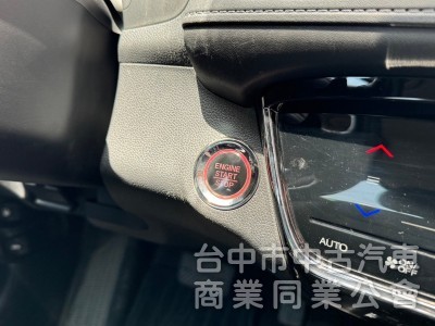 2019 HRV 1.8S 跑七萬