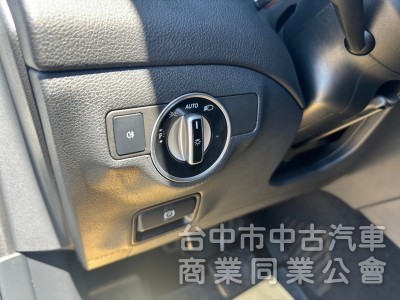 2016 GLA180 總代理跑十萬