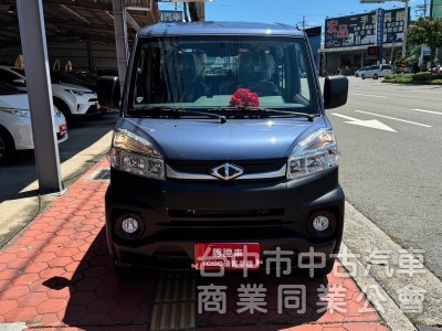 2024 A180 頂級 廂型車 五人 新車