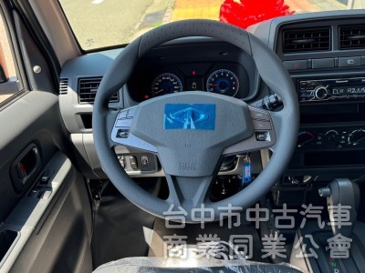 2024 A180 頂級 廂型車 五人 新車