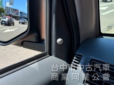 2024 A180 頂級 廂型車 五人 新車