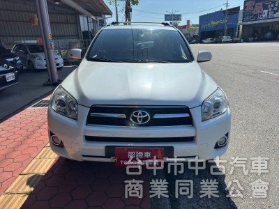 2011 Rav4 2.4 G 跑十七萬