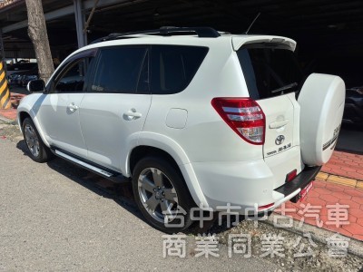 2011 Rav4 2.4 G 跑十七萬