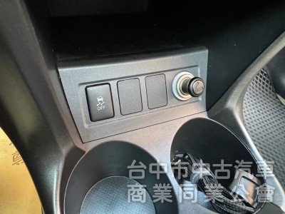 2011 Rav4 2.4 G 跑十七萬