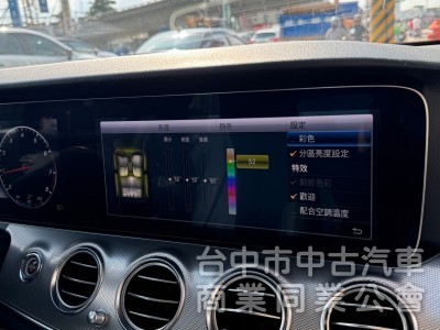 2019 E200 總代理 跑七萬多 23p跟車