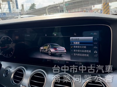 2019 E200 總代理 跑七萬多 23p跟車