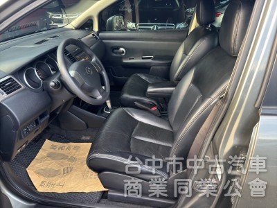 2013 Tiida 1.8 5D 跑十七萬